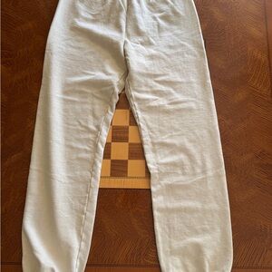 (NWT) 100% Organic Cotton Buttercream Joggers (so soft!)